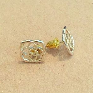 Kendra Scott earrings